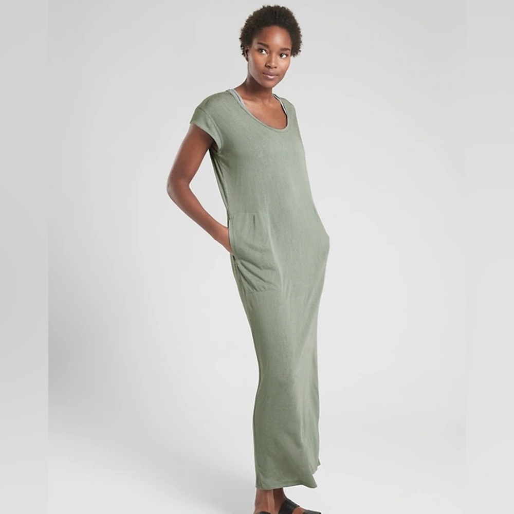 ATHLETA Small Martinique Maxi Dress Sage Green w Pockets Relaxed Fit